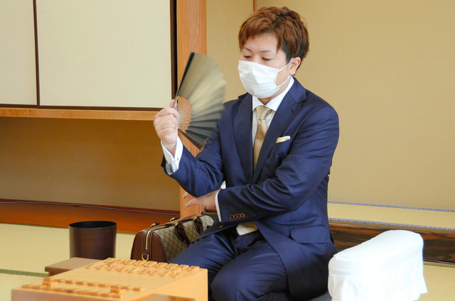 元妻殺人未遂で逮捕？元プロ棋士橋本崇載とは？奥さんは誰？