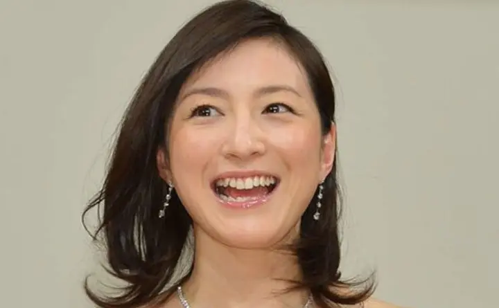 不倫騒動から離婚発表の【広末涼子】海外移住も検討？鳥羽シェフとの再婚は?