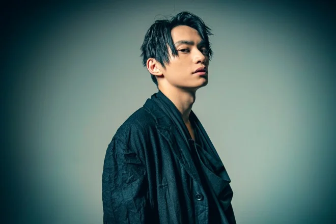 スカイハイは元ジャニーズだった？同期はAAAつながりの小山慶一郎って本当？