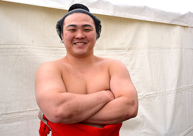 炎鵬に引退の噂！理由や発端は？結婚はしてる？好きなタイプも調査